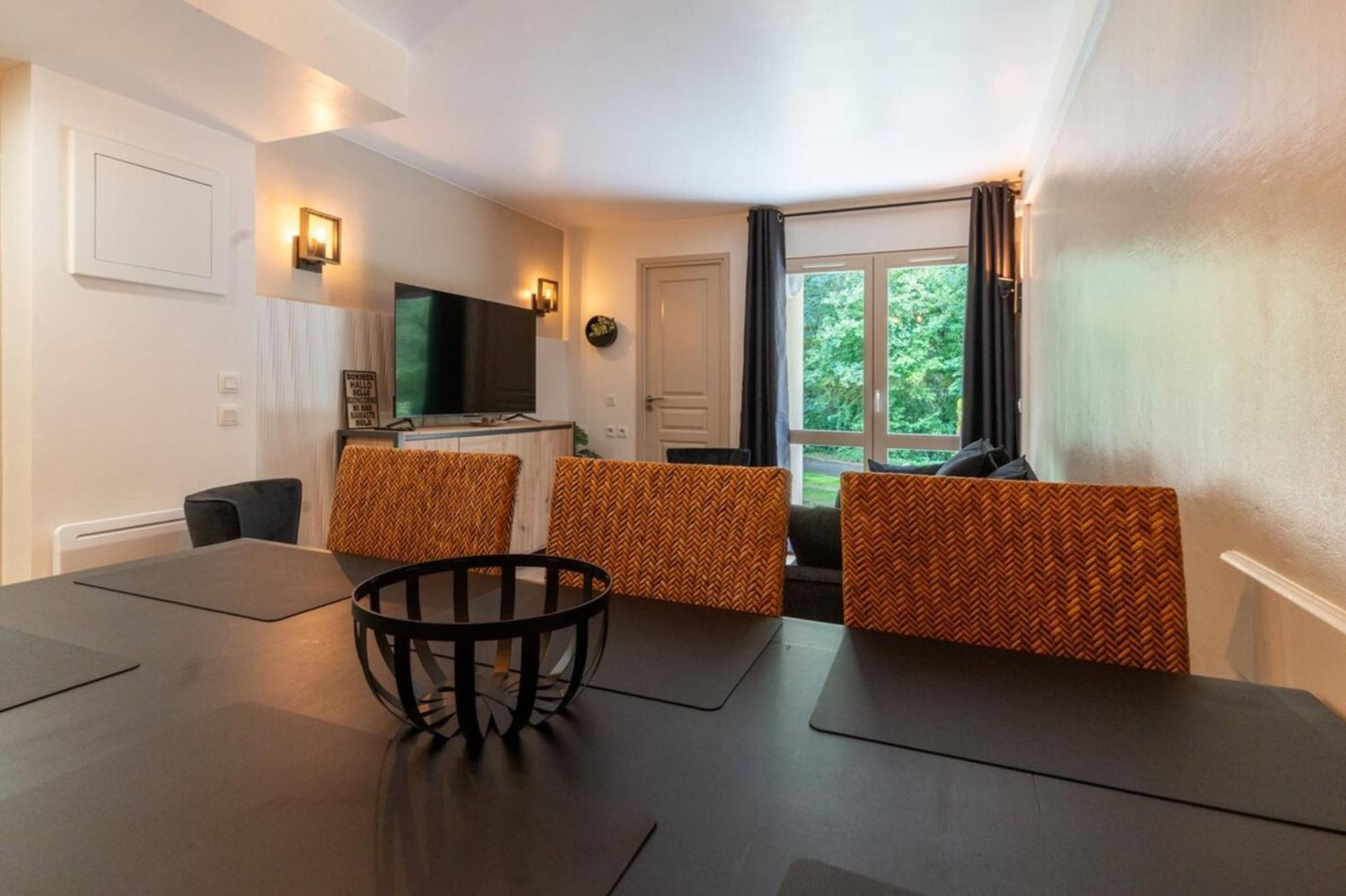 Beautiful Flat With Swimming Pool Tennis Court And Private Car Parking 09 Le Touquet 외부 사진